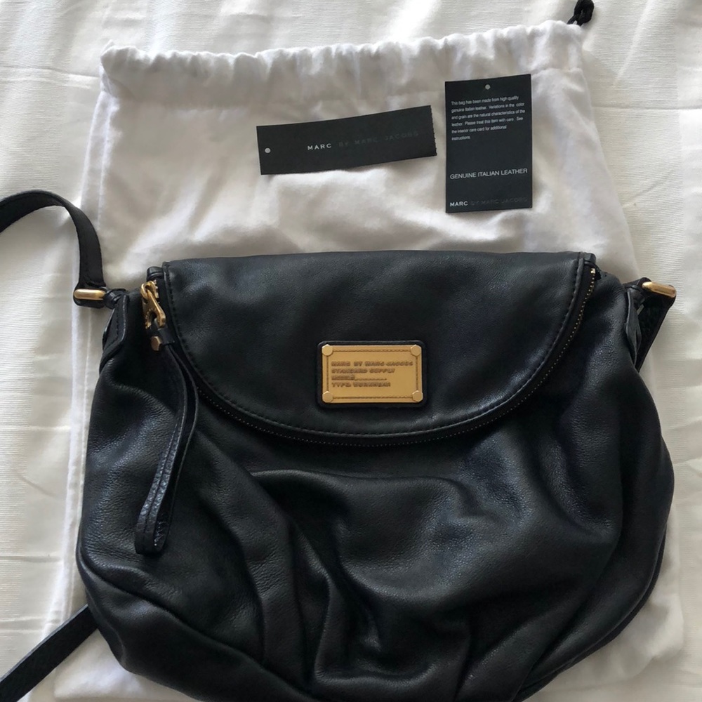 Marc Jacobs Natasha Cross Body EUC